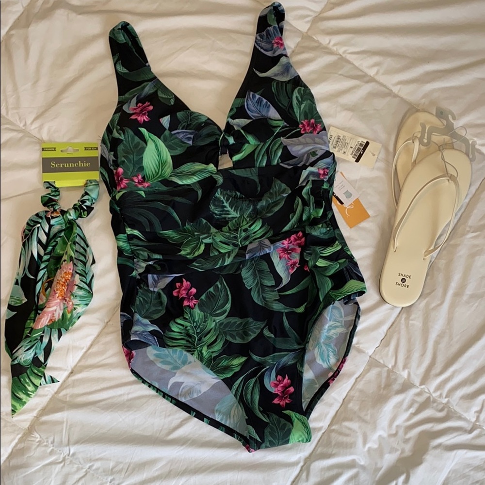 Kona Sol Floral One-Piece Swimsuit Bundle